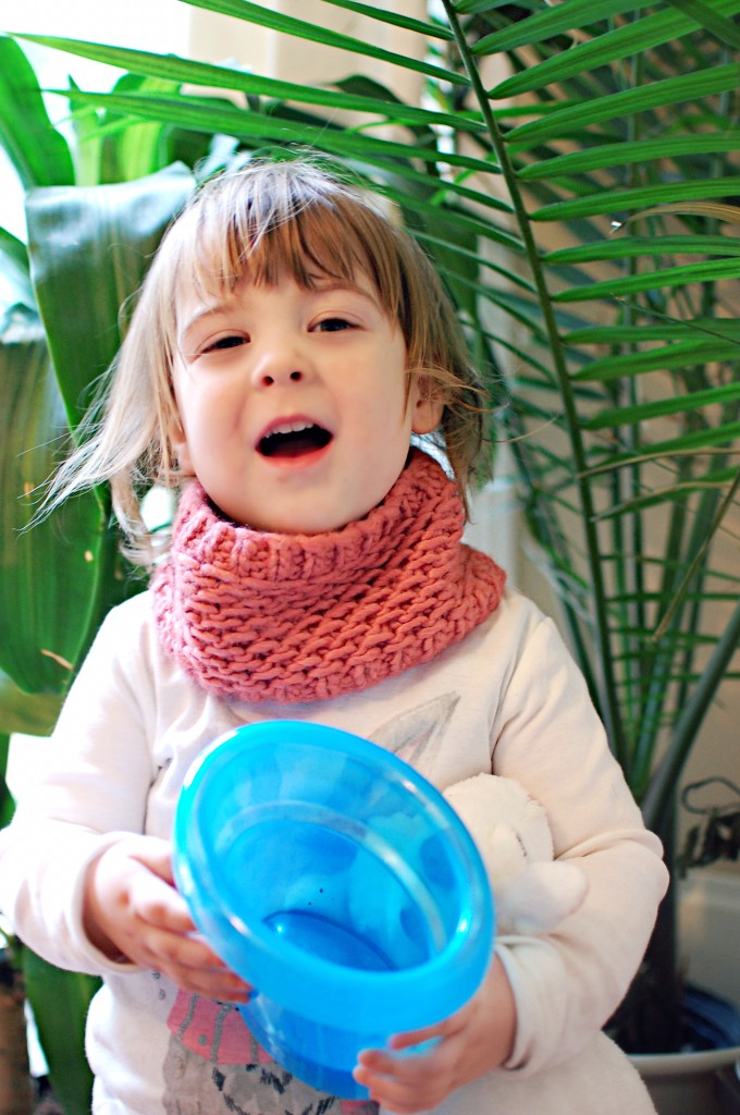 Toddler Honey Cowl | knittedbliss.com