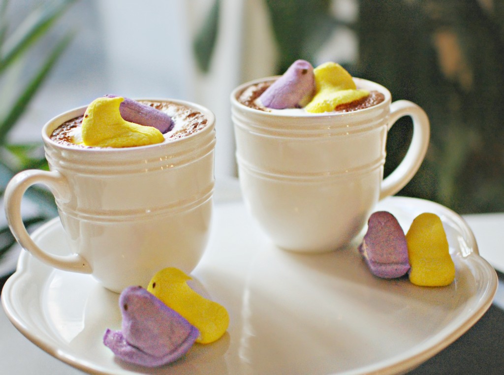 Easy Easter Hot Chocolate | knittedbliss.com