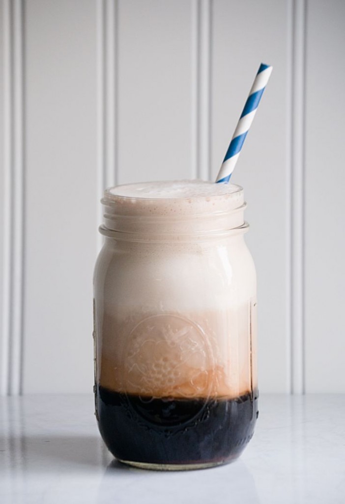 Pin Ups and Link Love: Snickerdoodle Iced Latte| knittedbliss.com
