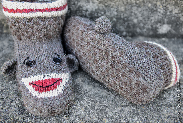 Modification Monday: Rum-Pa-Pum Thrums | knittedbliss.com