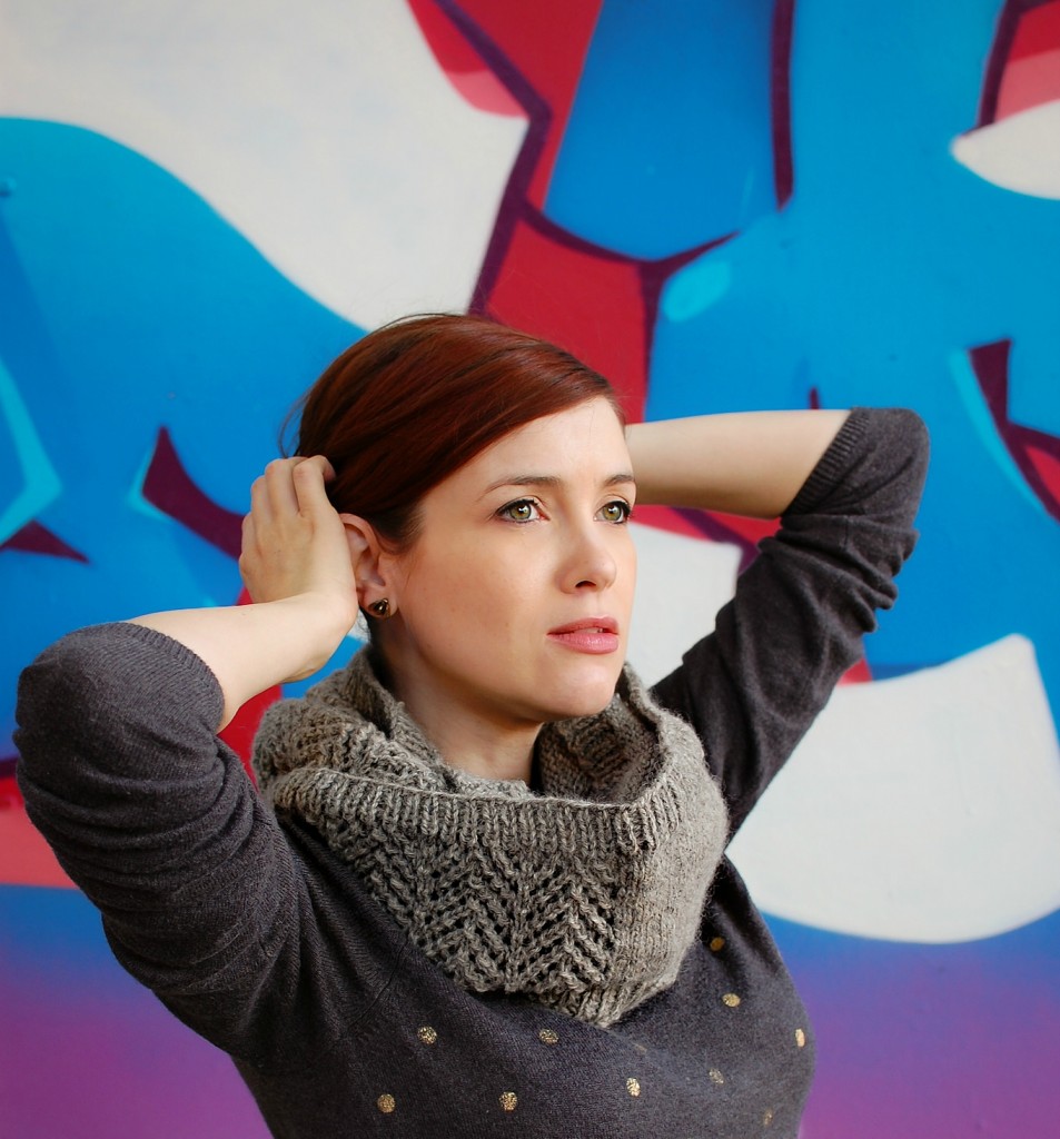 Grey Mist Cowl | knittedbliss.com