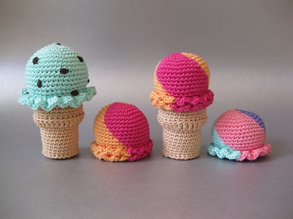 Pin Ups and Link Love: Crocheted Ice Cream Cones | knittedbliss.com