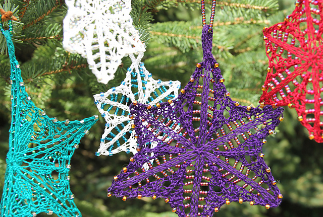 Holiday Knitting: Laura Nelkin| knittedbliss.com