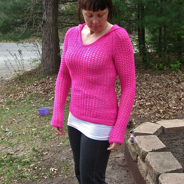 Modification Monday: Laika Surprise Hoodie | knittedbliss.com