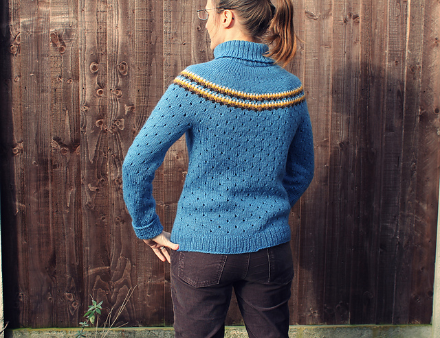 Modification Monday: Forget Me Not Jumper | knittedbliss.com
