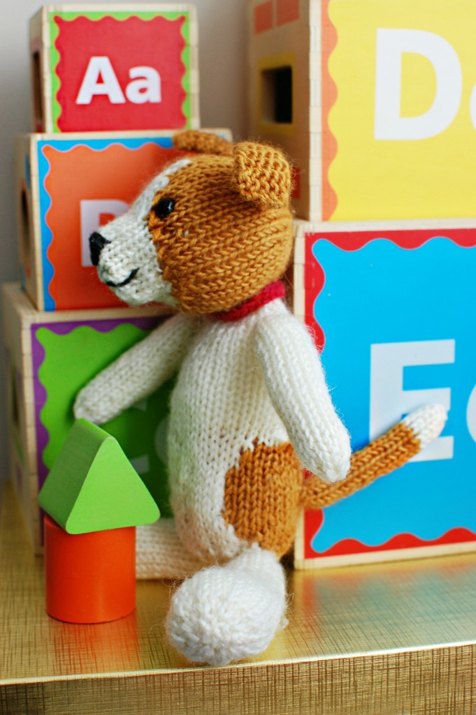 Fudge the Puppy | knittedbliss.com