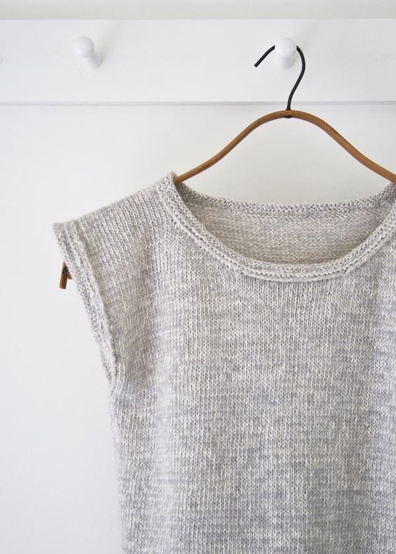 Pin Ups and Link Love: Purl Soho Knitted Tee | knittedbliss.com