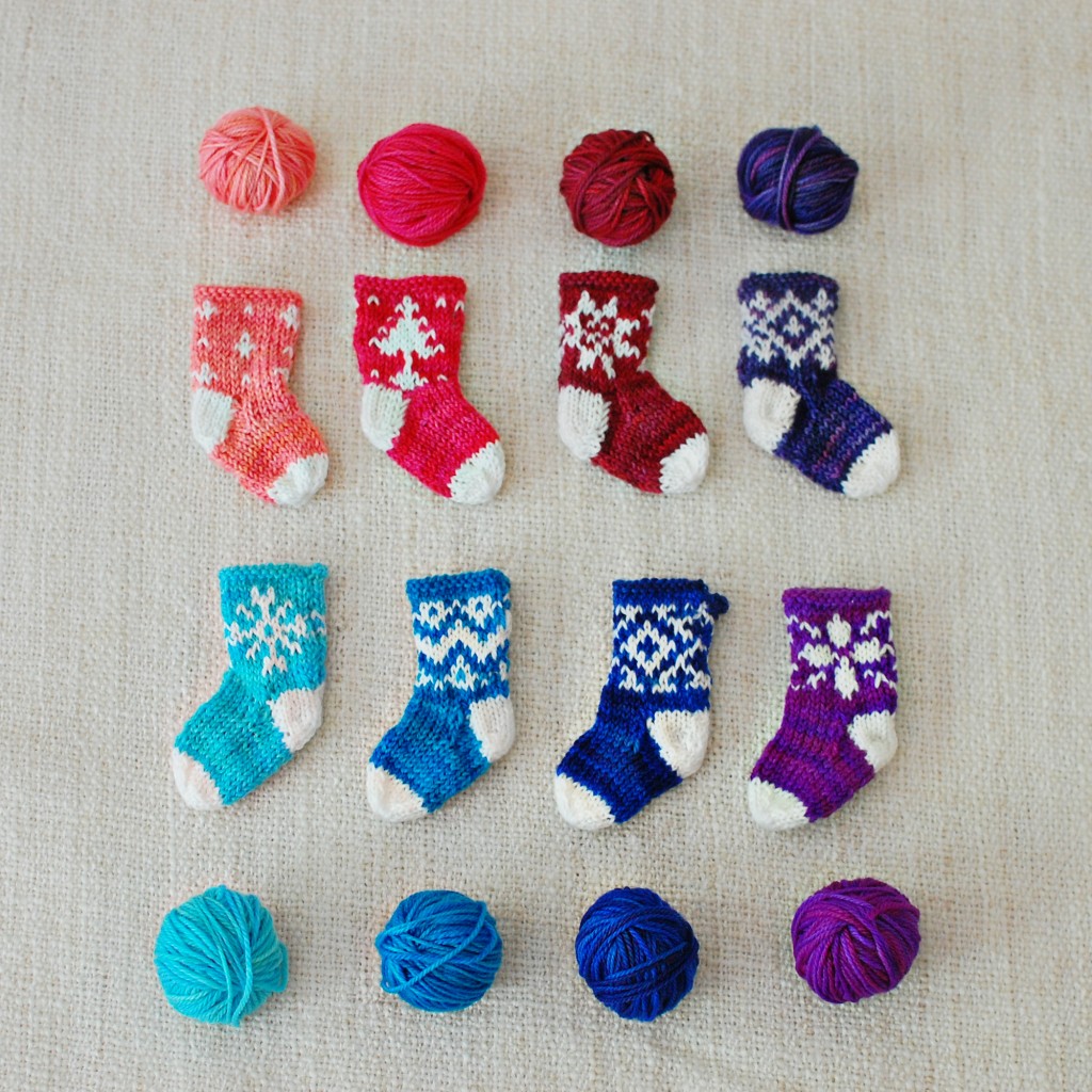 Mini Stockings | knittedbliss.com