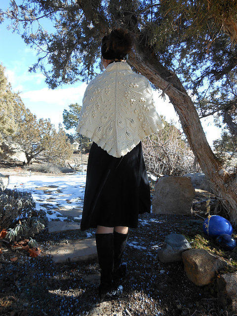 Modification Monday: Milk Run Shawl | knittedbliss.com