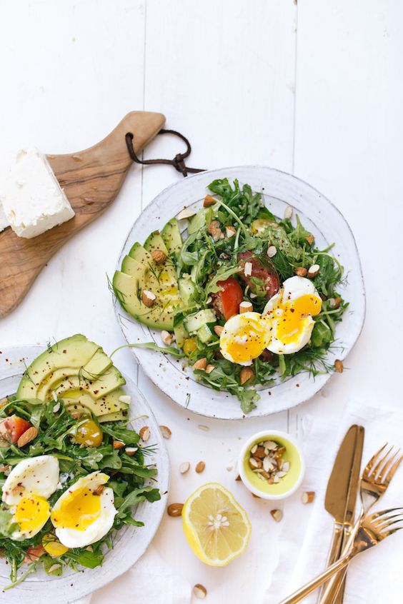 Pin Ups and Link Love: Mediterranean Breakfast Salad | knittedbliss.com