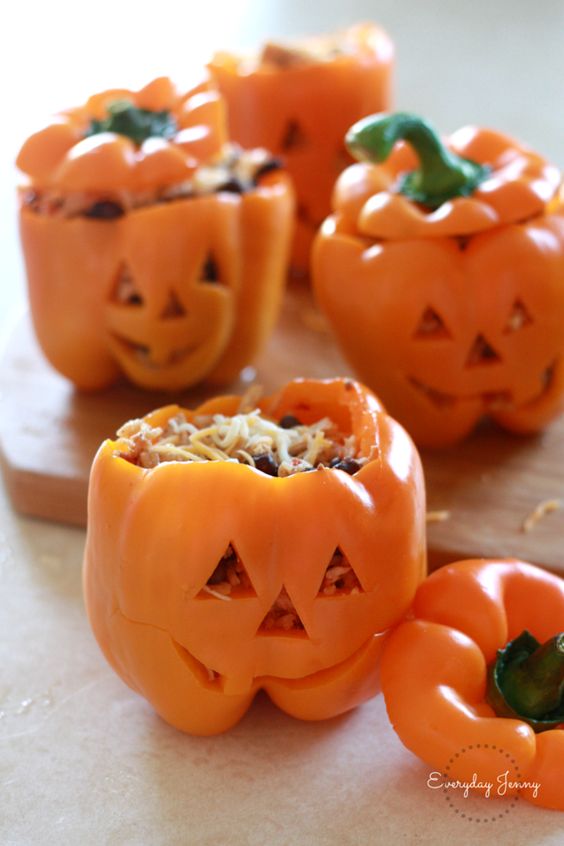 Pin Ups and Link Love: Stuffed Halloween Peppers | knittedbliss.com