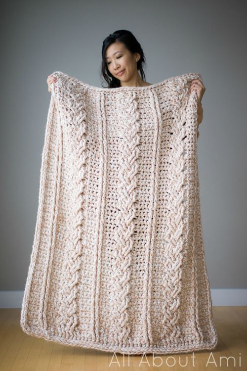 Pin Ups and Link Love: Crochet Blanket | knittedbliss.com