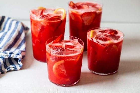 Easy Strawberry Lemonade Recipe